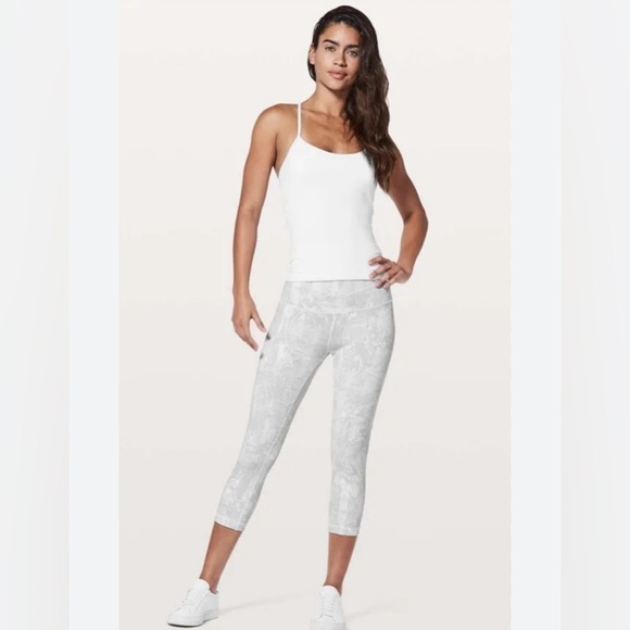 Lululemon Wunder Under Crop Sz 8 Hi-Rise 22” Eternal Wave Yoga Pants Leggings - Picture 1 of 6